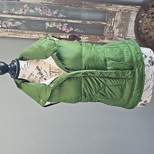 Old Navy Green Sherpa Lined Vest Size XS. NWOT